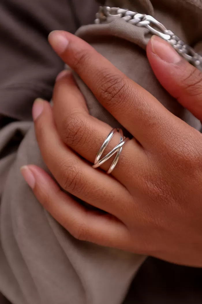 Rings | HANNAH NAOMI Infinity Spiral Ring Silver