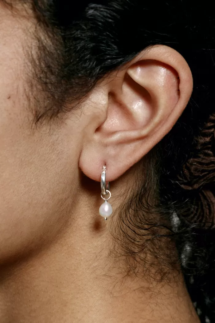 Earrings | WOLF CIRCUS Small Pearl Hoop Earrings Silver